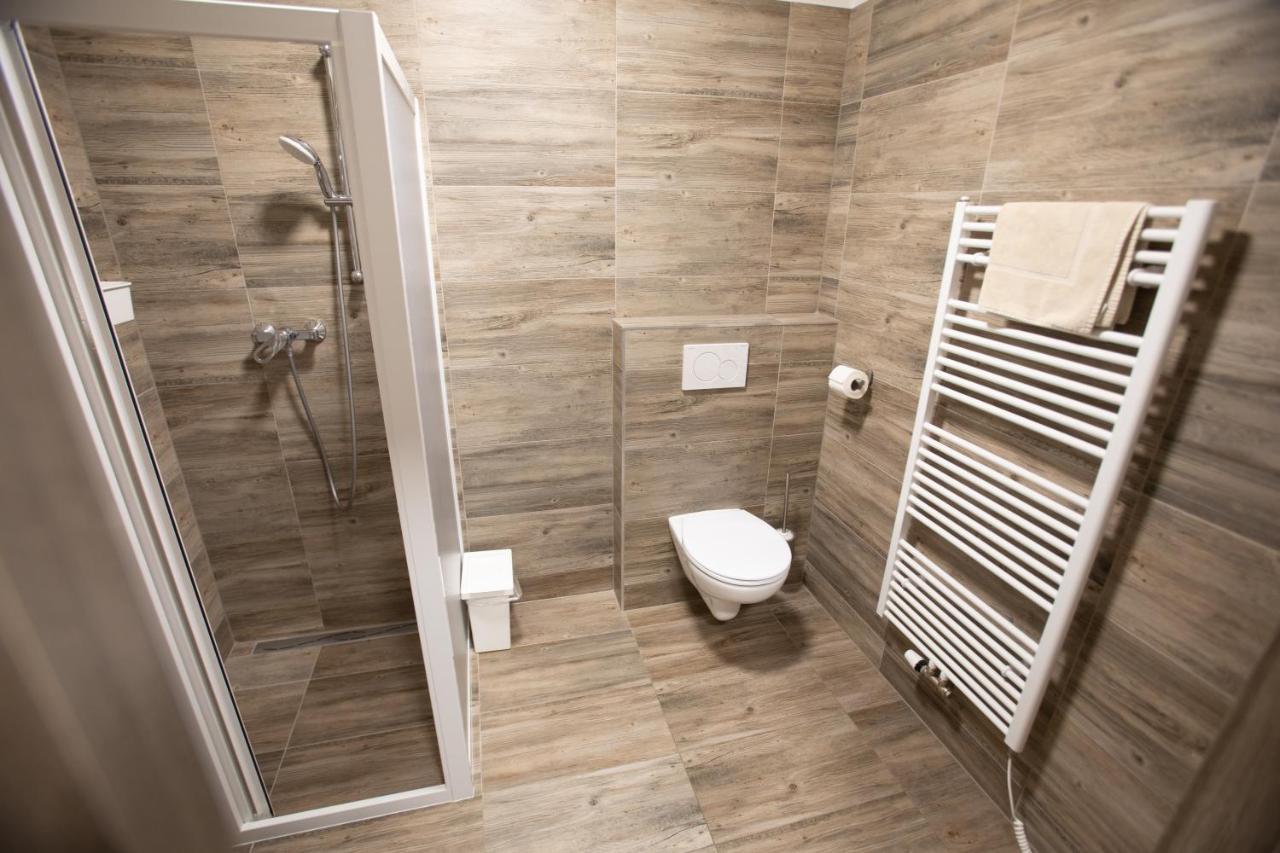 Apartmany Za Dvorem Velke Pavlovice Exterior photo